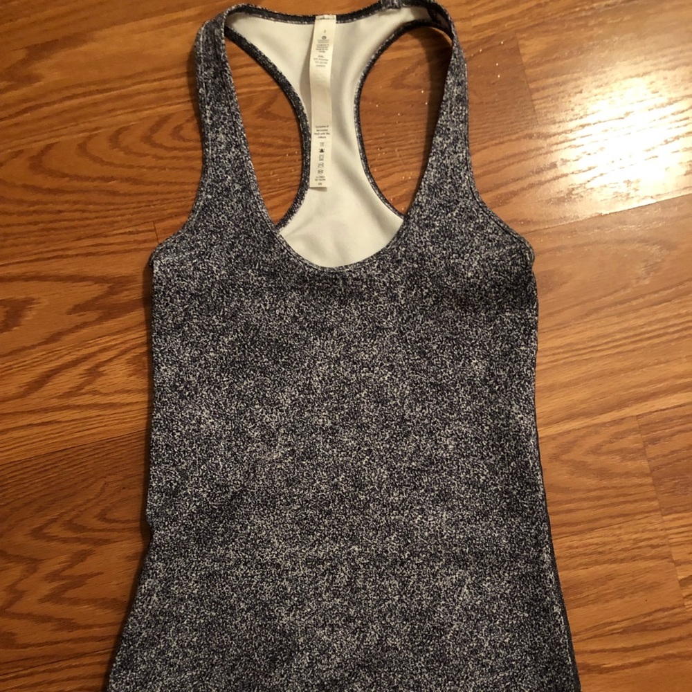 Lululemon size 2 work out tank